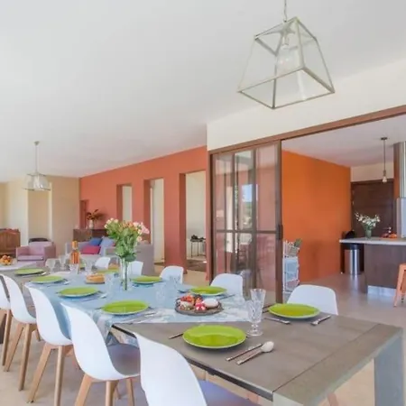 Villa Superbe Contemporaine: Piscine Et Vue Ollioules