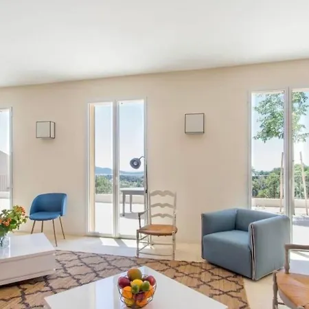 Villa Superbe Contemporaine: Piscine Et Vue *